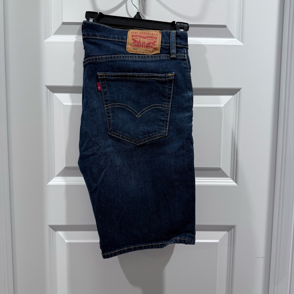 Levi's 511 Men's 9” Blue Jeans (36)